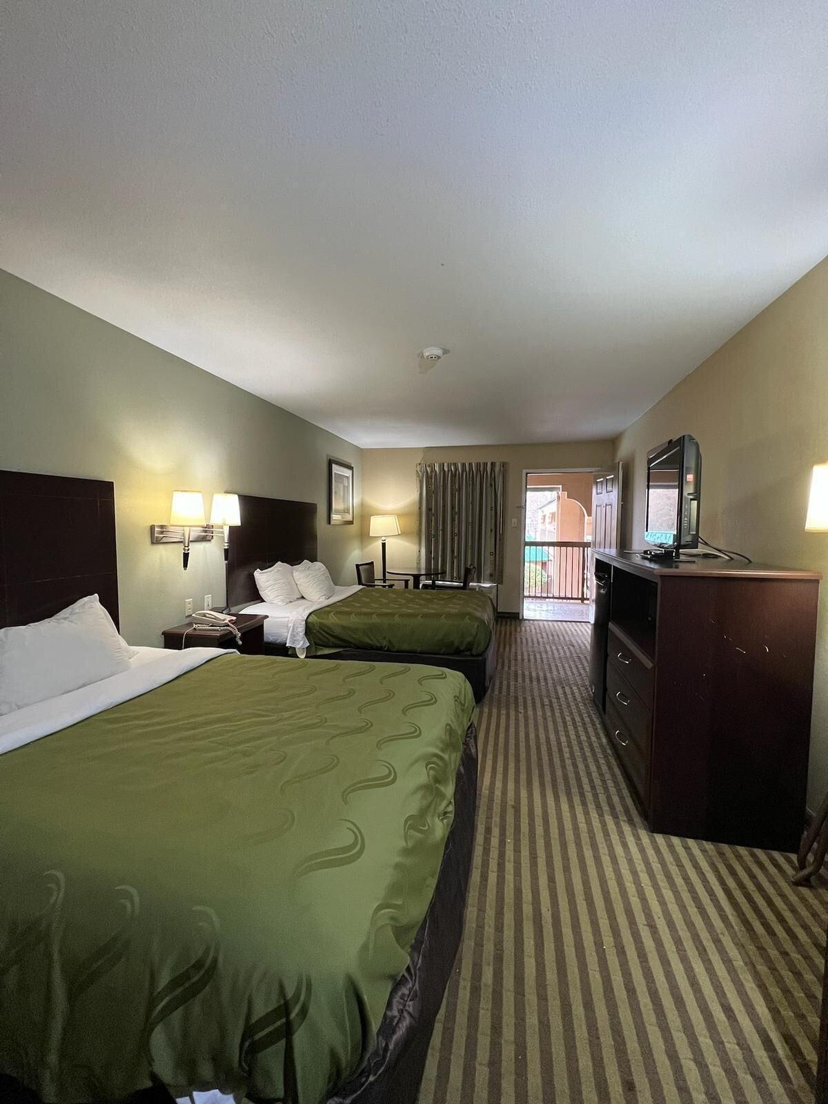 Inn Quality Mt Pleasant 2*