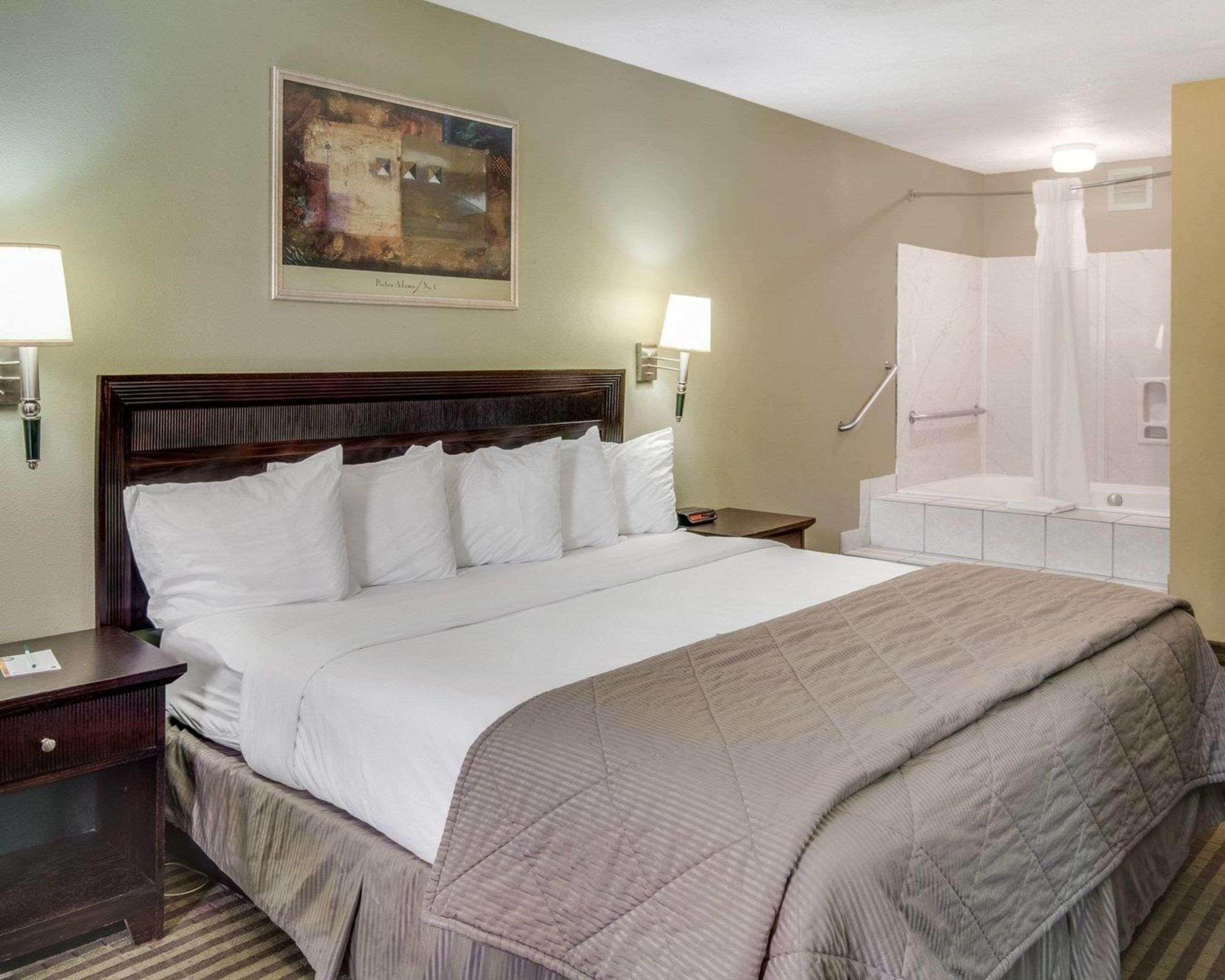 Inn Quality Mt Pleasant 2*